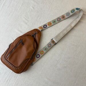 Sam & Hadley Brown Studded Sling Crossbody Bag Floral Guitar Strap L23